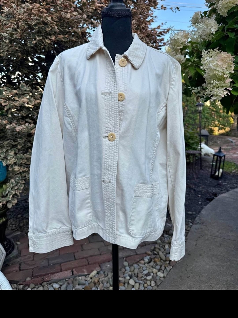 Jones New York Cream Button-Front Trench Jacket